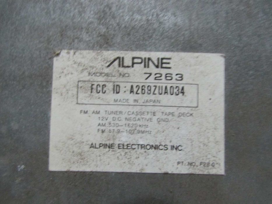 Radio ALPINE 7263 FM AM Tuner / Cassette