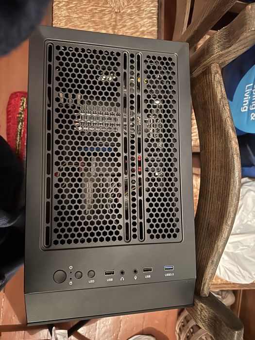 Компютер в середьньому стані