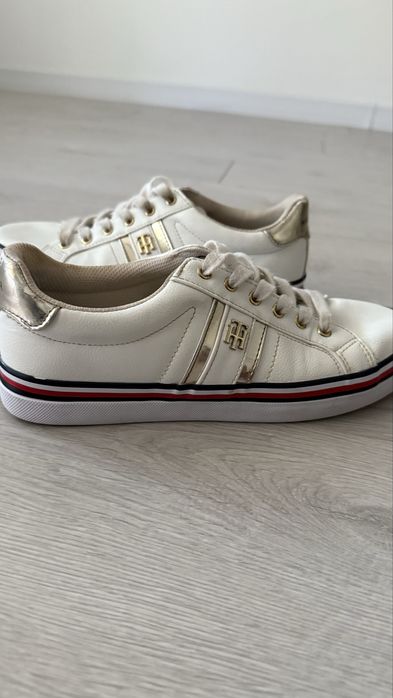 Кеды белые Tommy Hilfiger