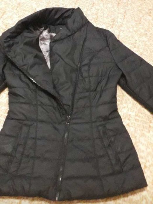 Демисезонная куртка.