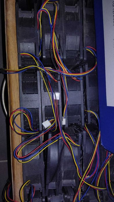 120mm, 12V, 2.7A High-Pressure Fan64740395436673121