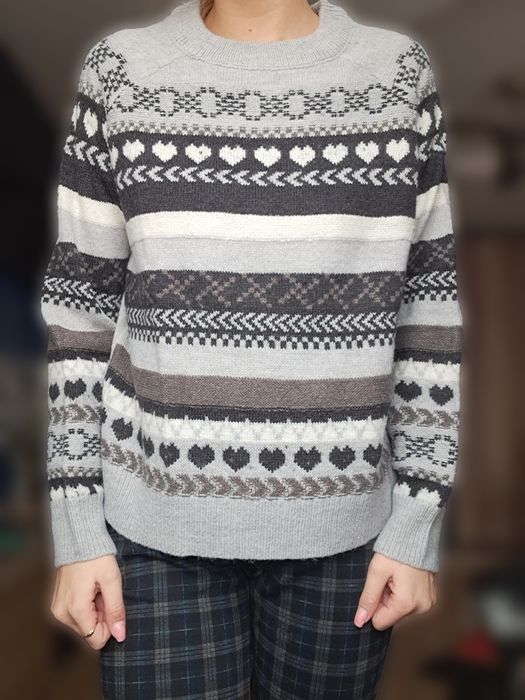 Sweter serduszka M