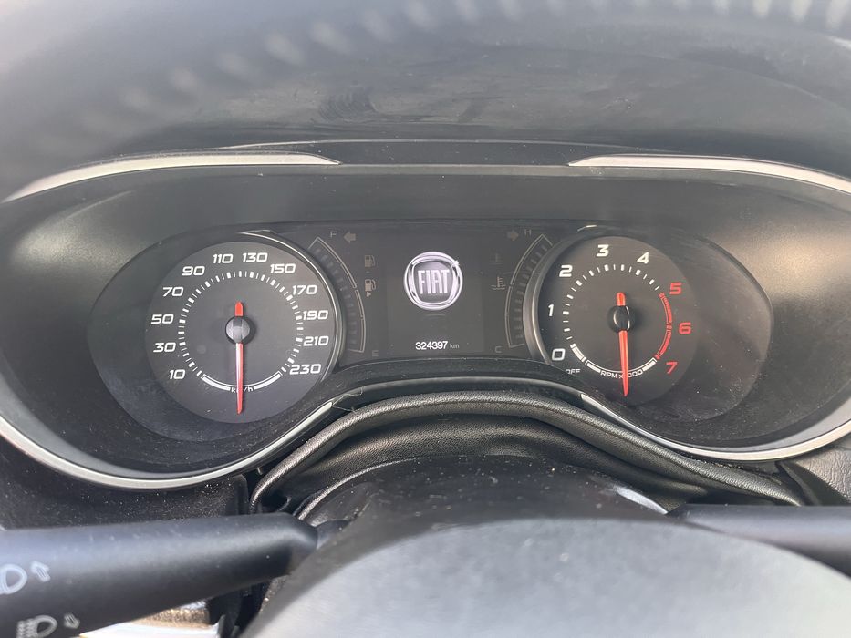 Fiat tipo 1,6 turbo. Ano 2018