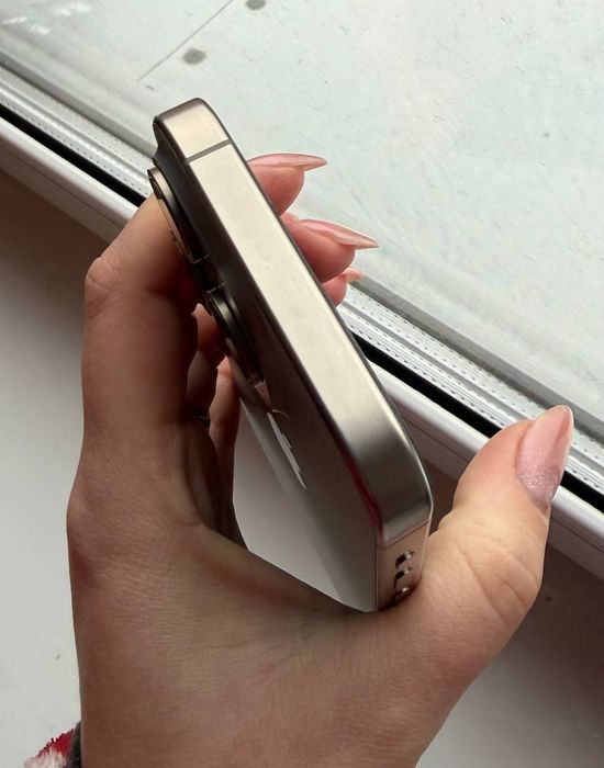 iPhone 15 pro 256gb neverlock 90%акб (Ідеальний стан)