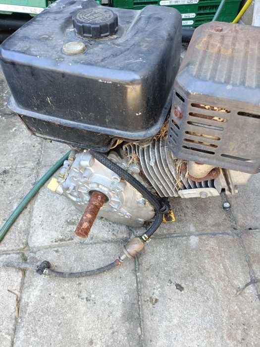 Silnik Briggs stratton vanguard 9hp wał boczny