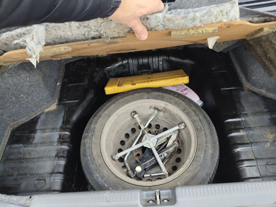 Mitsubishi lancer 1.6 бенз, автомат.