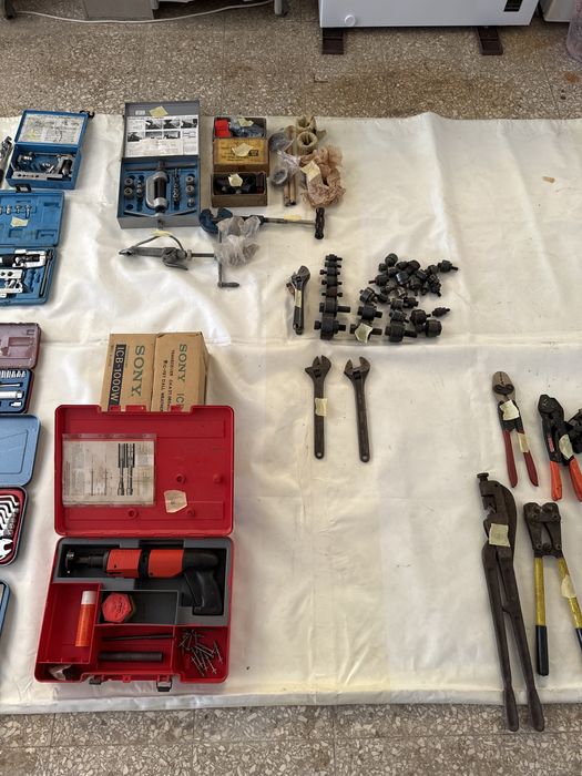 Conjunto de ferramentas indistriais. refrigeracao / mecanica / electic