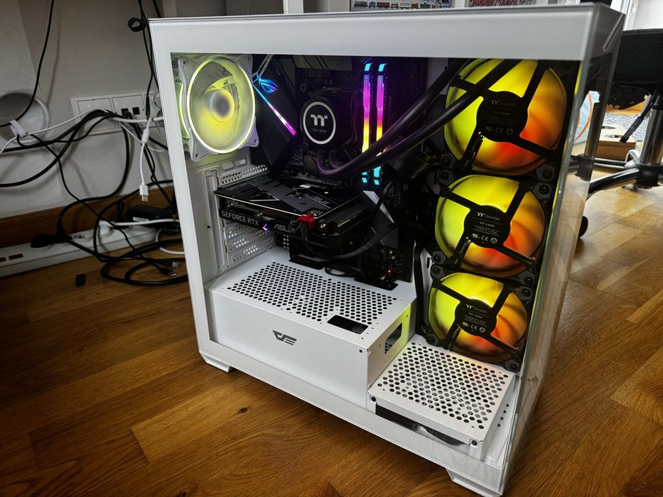 **REZERWACJA** Komputer Gamingowy RTX 3060 12GB, i7 9700k, 16GB RAM, Chłodzenie wodne AIO Thermaltake, SSD, Windows 11 PRO