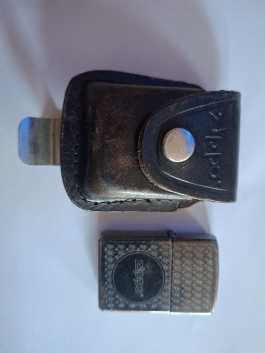 Запальничка Zippo та чохол