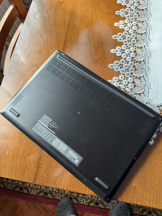 ASUS Vivobook S16 OLED 16” Ultra 7 / 32GB RAM / 1TB SSD / 120Hz