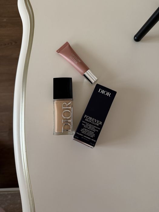 Тональный Dior Forever Skin Glow блеск Dior Lip Glow Butter Палетка Dior Rouge Blush