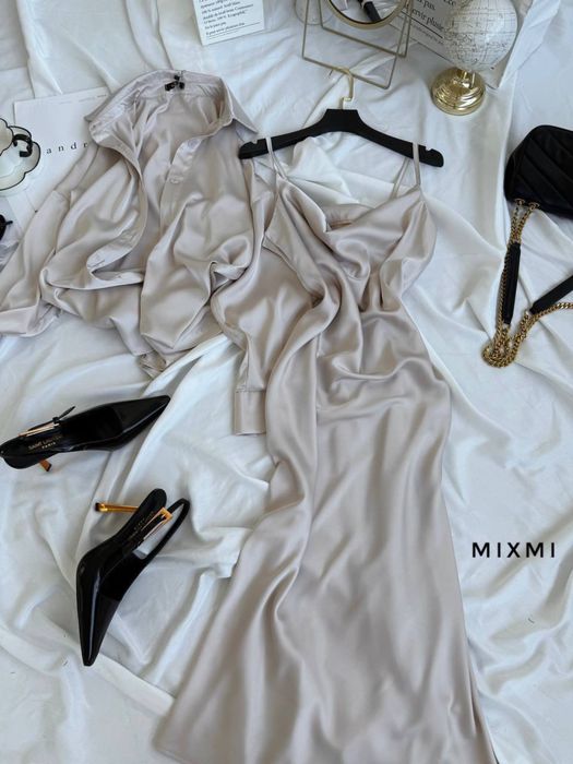 Жіноча шовкова сукня з сорочкою