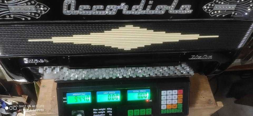 Accordiola Super , 3a voz , só 9.5 kg