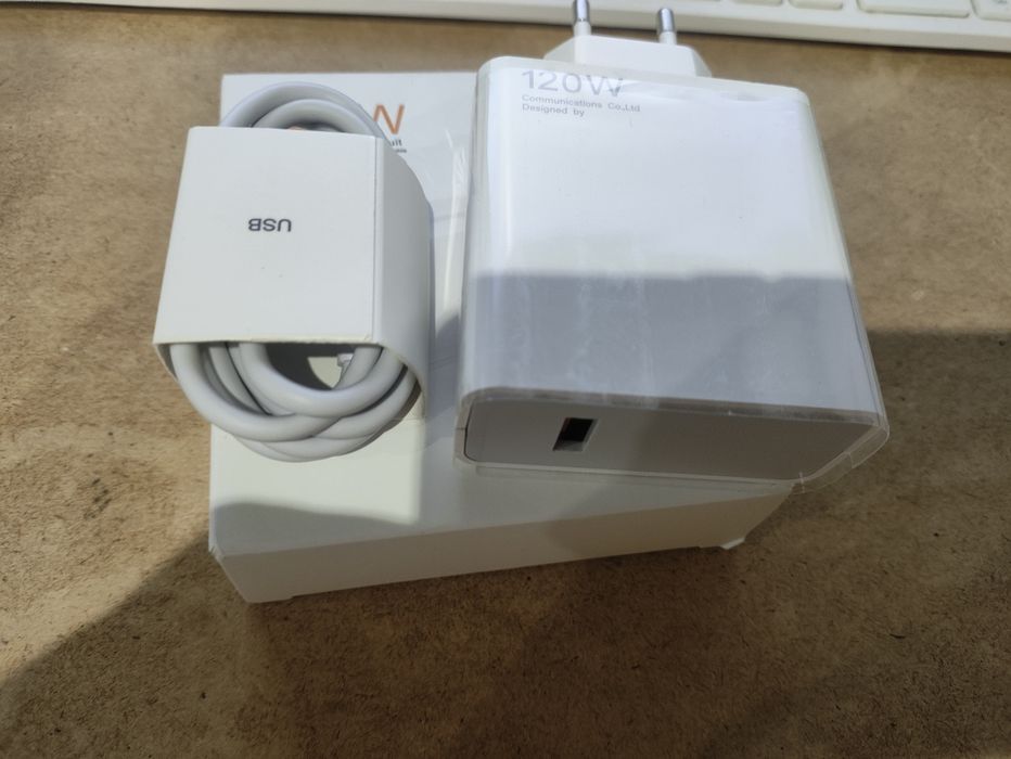 Duża, ciężka ładowarka dedykowa Xiaomi, turbo charge, kabel 1m.