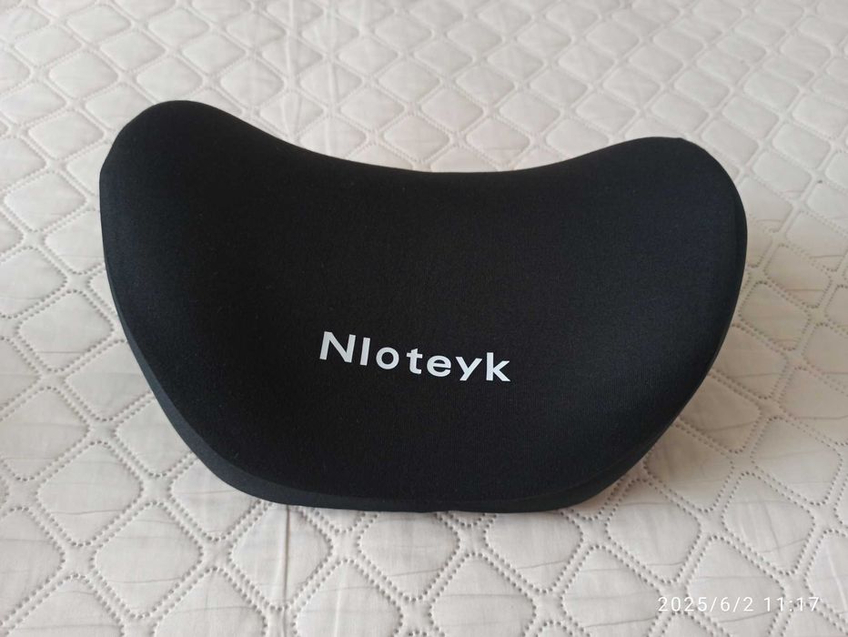 Комплект ортопедических подушек в авто.