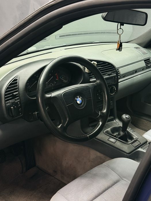 E36 318tds touring