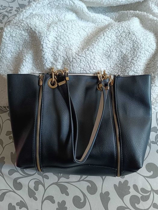 Mala preta de senhora,