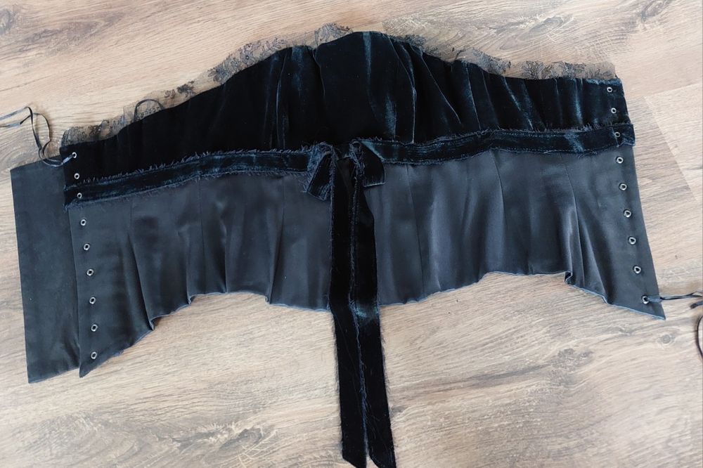 Gorset jedwab aksamit koronka Atelier Maciej ZIEŃ 36/38
