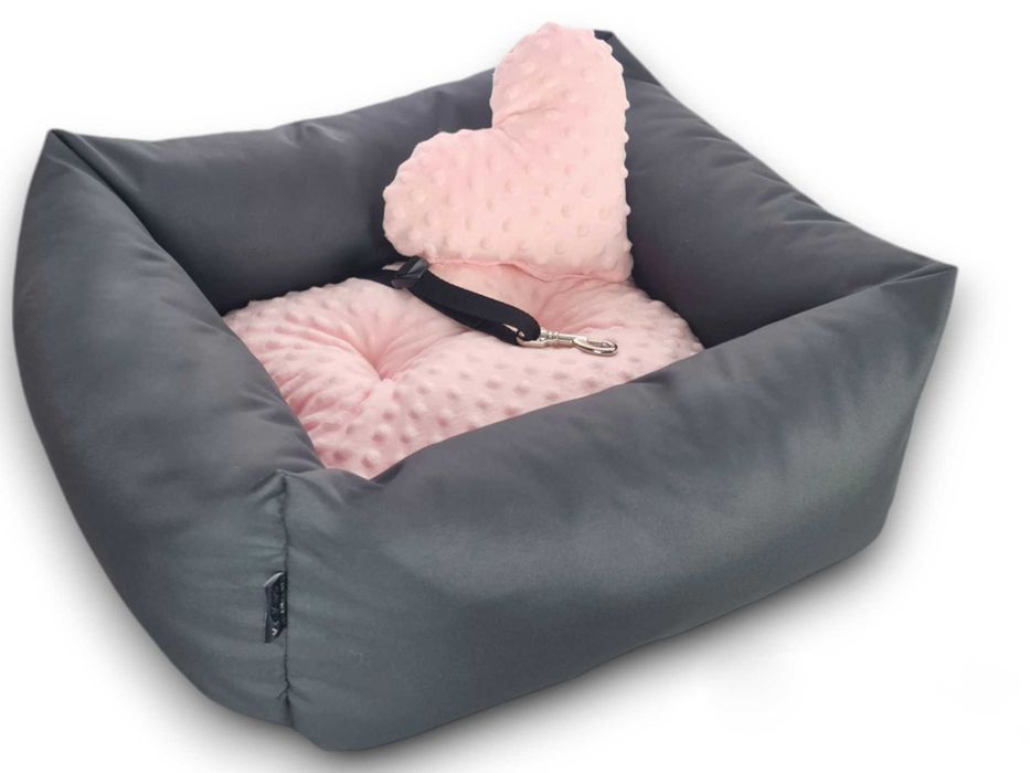 Fotelik samochodowy dla psa EXCLUSIVE LINE PLUS z minky z serduszkiem