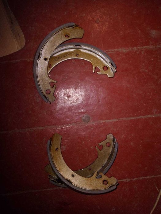 Гальмівні колодки LPR 004830