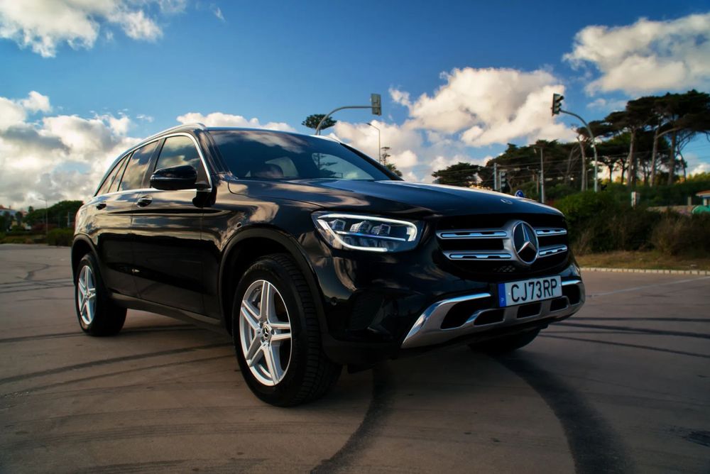 Mercedes-Benz GLC 300 de 4Matic 9G-TRONIC AMG Line foto 2