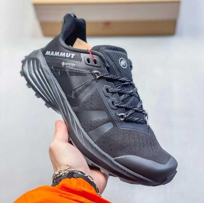 Трекінгові кросівки Mammut Saentis TR Low black Gore-tex оригінал