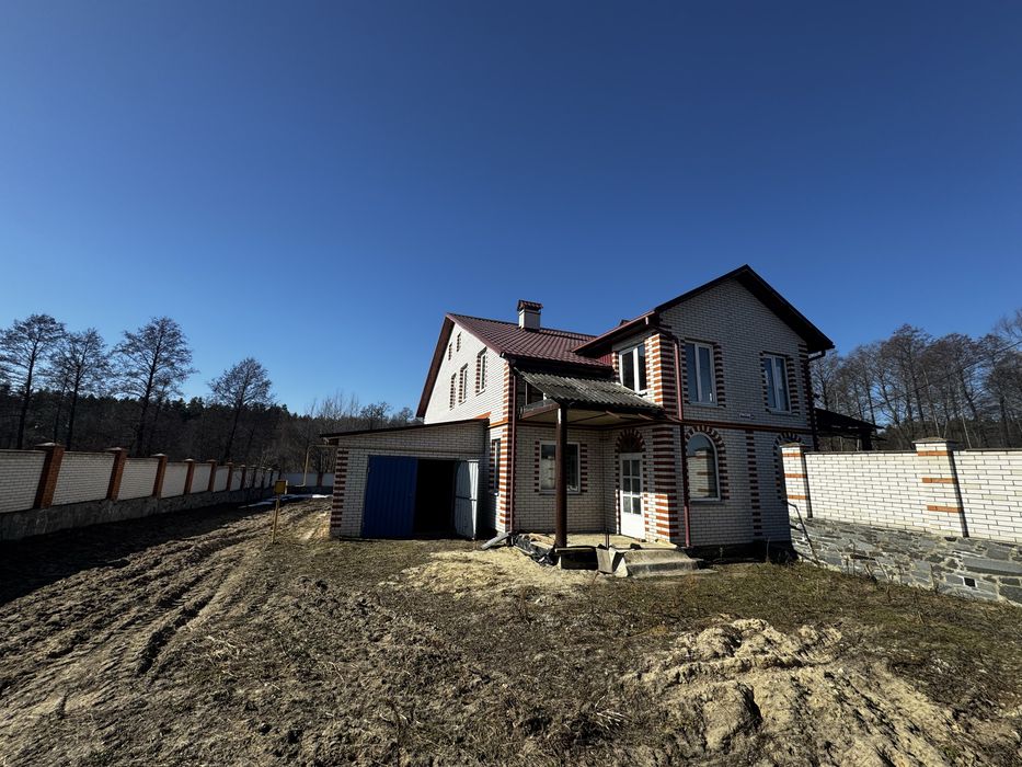 Продаються 2 сучасні таунхауси в с. Березівка (поруч з Житомиром )