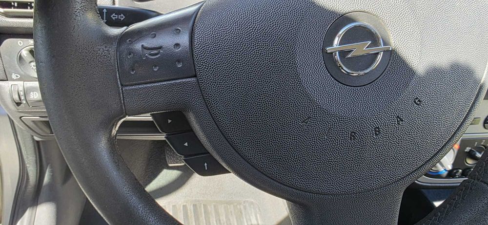 Opel Corsa 1.2 Twinport silver