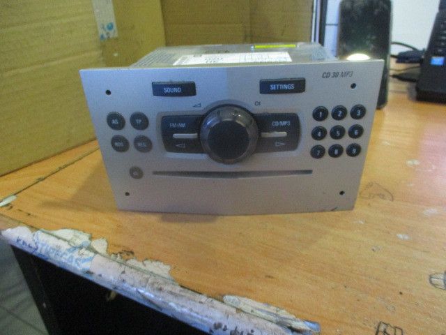 Rádio / auto-rádio OPEL Corsa D