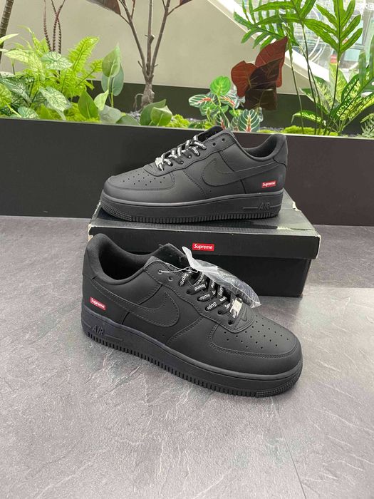 Air Force 1 Low Supreme Black 43