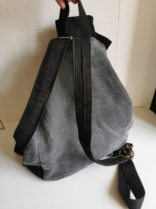 Mochila canvas cinza