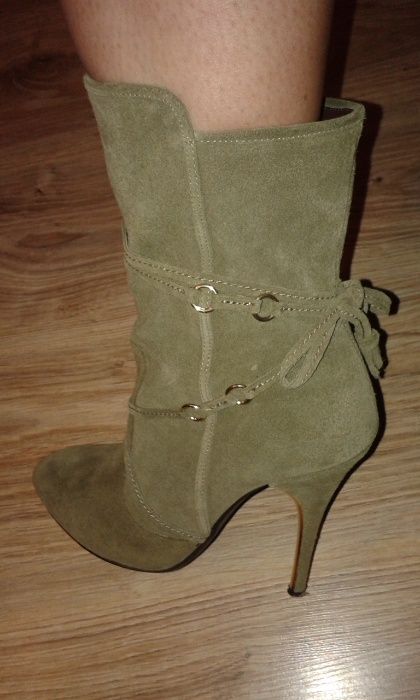 Botki na szpilce wsuwane Khaki r. 40 jak Nowe