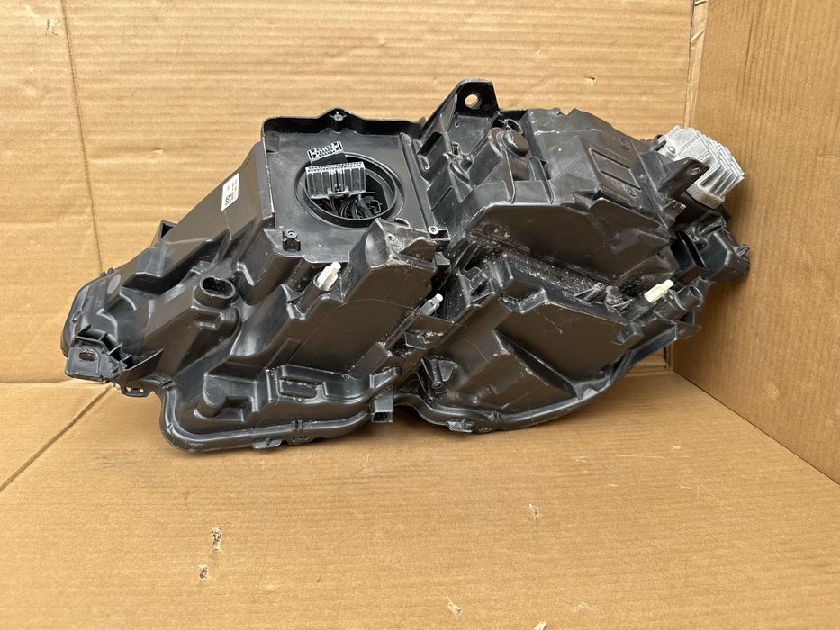 Volvo v90,s90 reflektor full led 32228.311