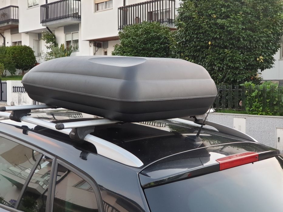 Alugo mala de tejadilho 320 litros, 55kg com chave