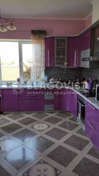 Продам будинок с. Бузова  Житомирська траса. Любимівка. Гореничі Без %