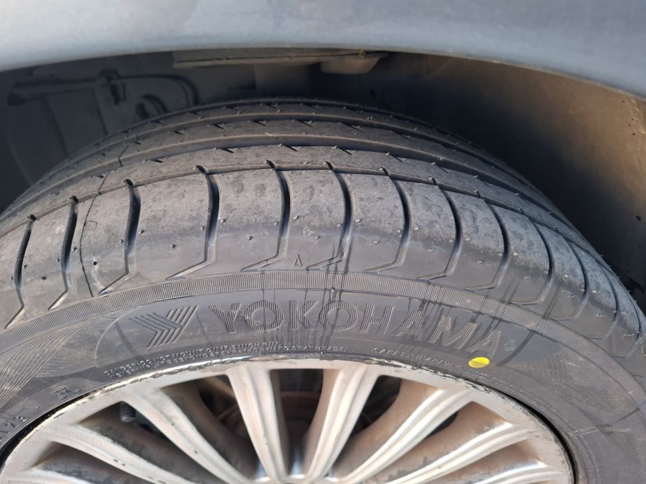 Jantes 17" com pneus Peugeot