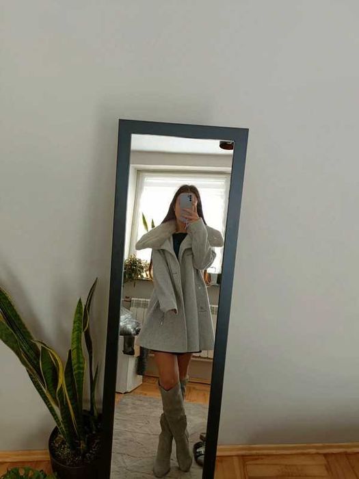 Elegancki Szary płaszczyk z futerkiem jesień zima wiosna