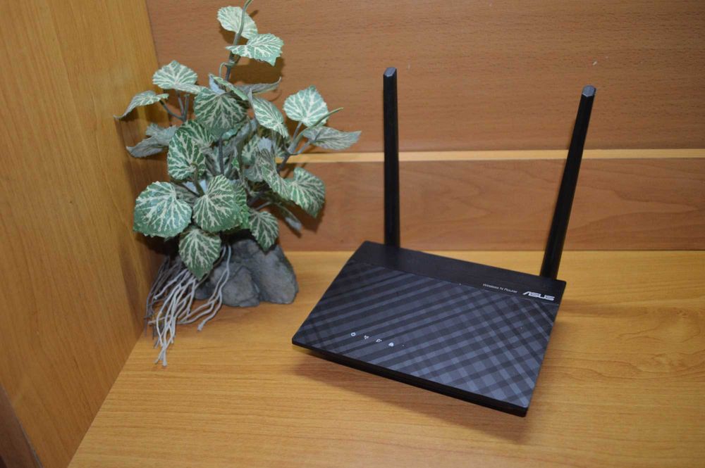 Wi-Fi Роутер ASUS RT-N12E (Живиться від павербанка 5V без тригерів!)