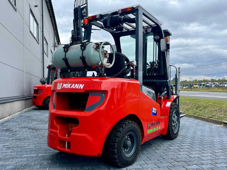 Wózek Widłowy 3T MIKANN, Maszt 4.5m,Triplex, Benzyna-Gaz, Półkabina