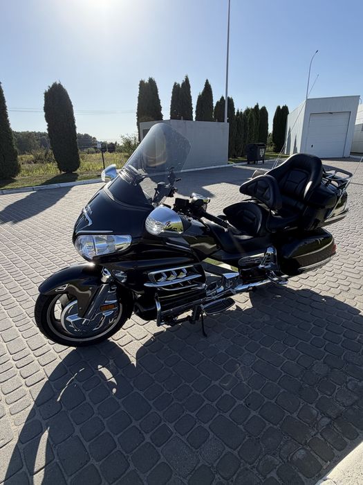 Gold Wing  GL1800  Tour Мотоцикл туристичний Голд Вінг 2010 р