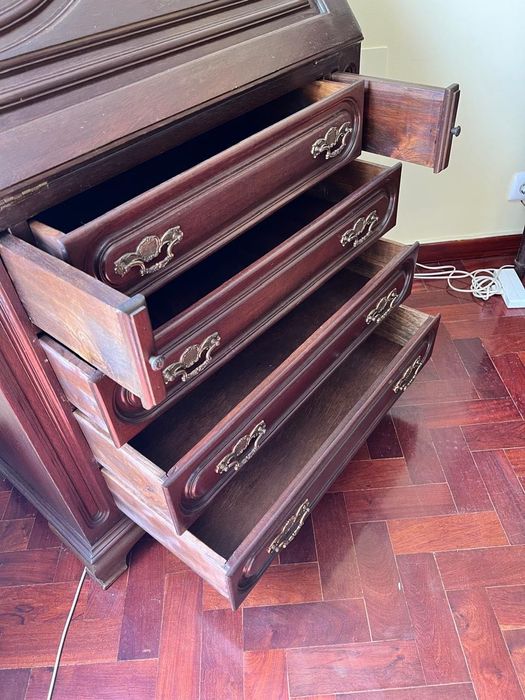 Papeleira / escrivaninha / secretária dobrável com estante e gavetas