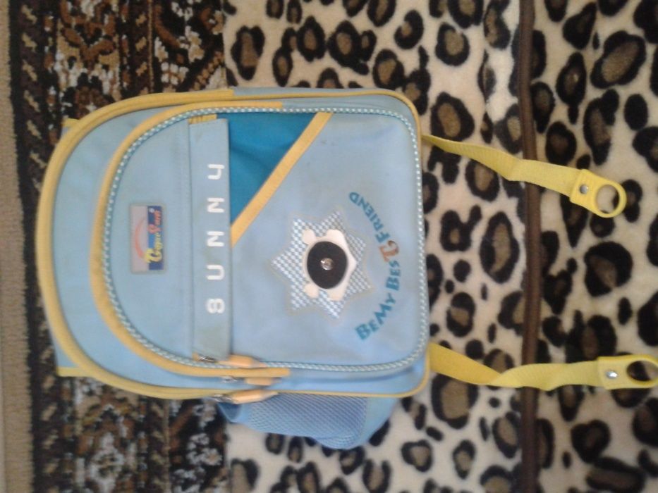 Продам  рюкзак голубой