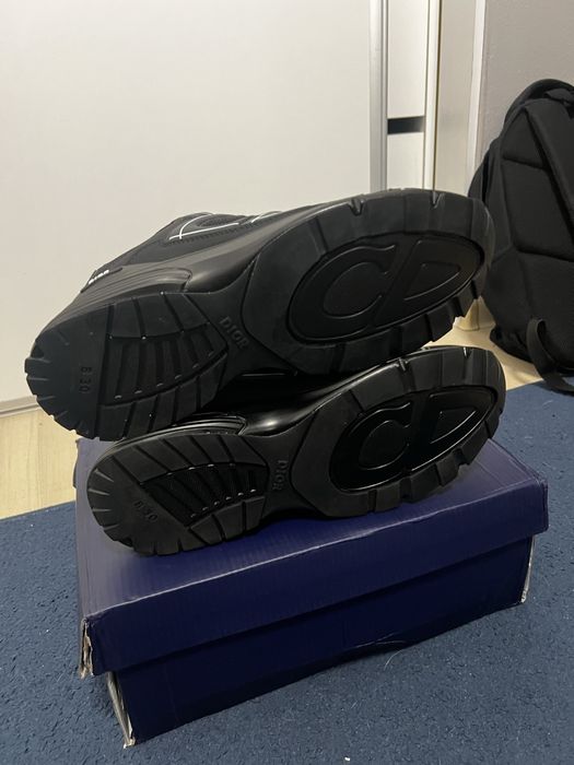 Dior B30.