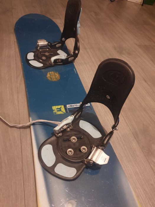 Snowboard deska snowboardowa 145 cm wiązania BURTON