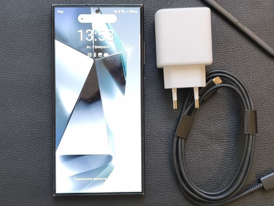 Samsung Galaxy S24 Ultra 12+8Gb/512Gb