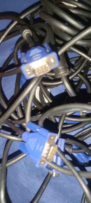 Продаються кабелі до монітора, комп'ютера