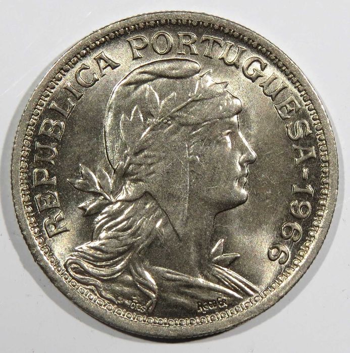 Republica Portuguesa - 50 Centavos 1964 e 1966 2€ cada