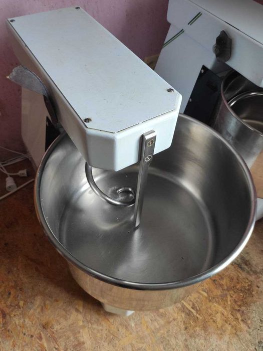 Продаж професійного тістоміса Fimar