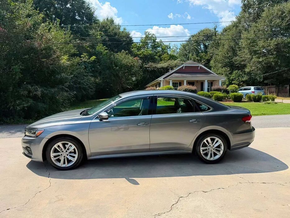 Volkswagen Passat      2020