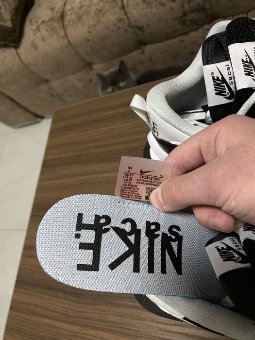 Продаю Nike sacai